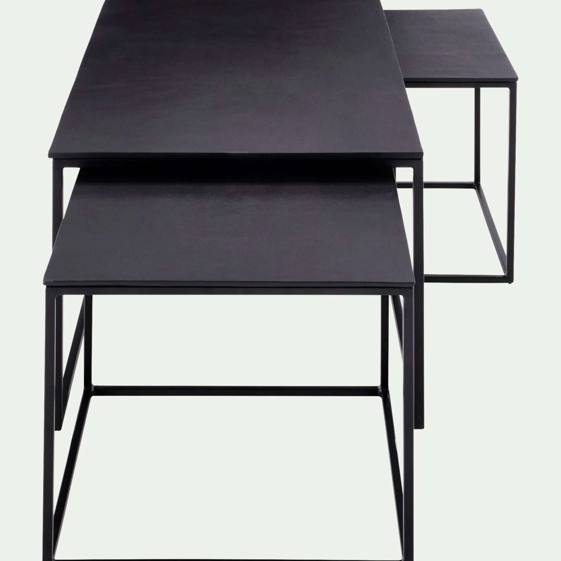 Set de 3 tables basses gigognes en angle en métal - noir