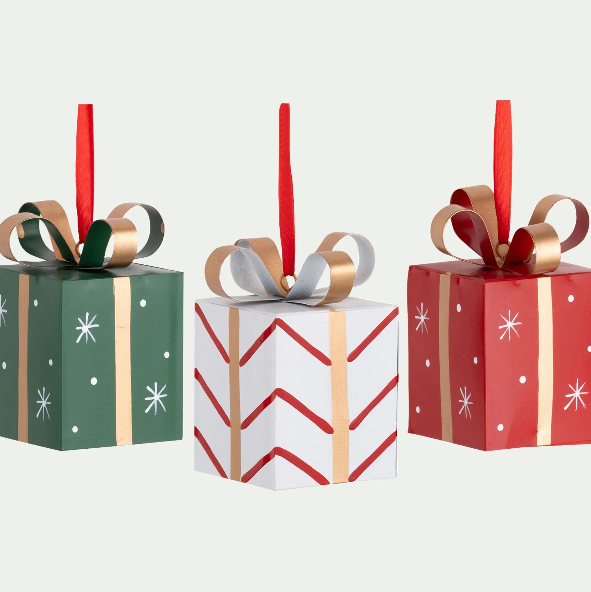 Suspension de Noël cadeau H8,5cm (modèle aléatoire)