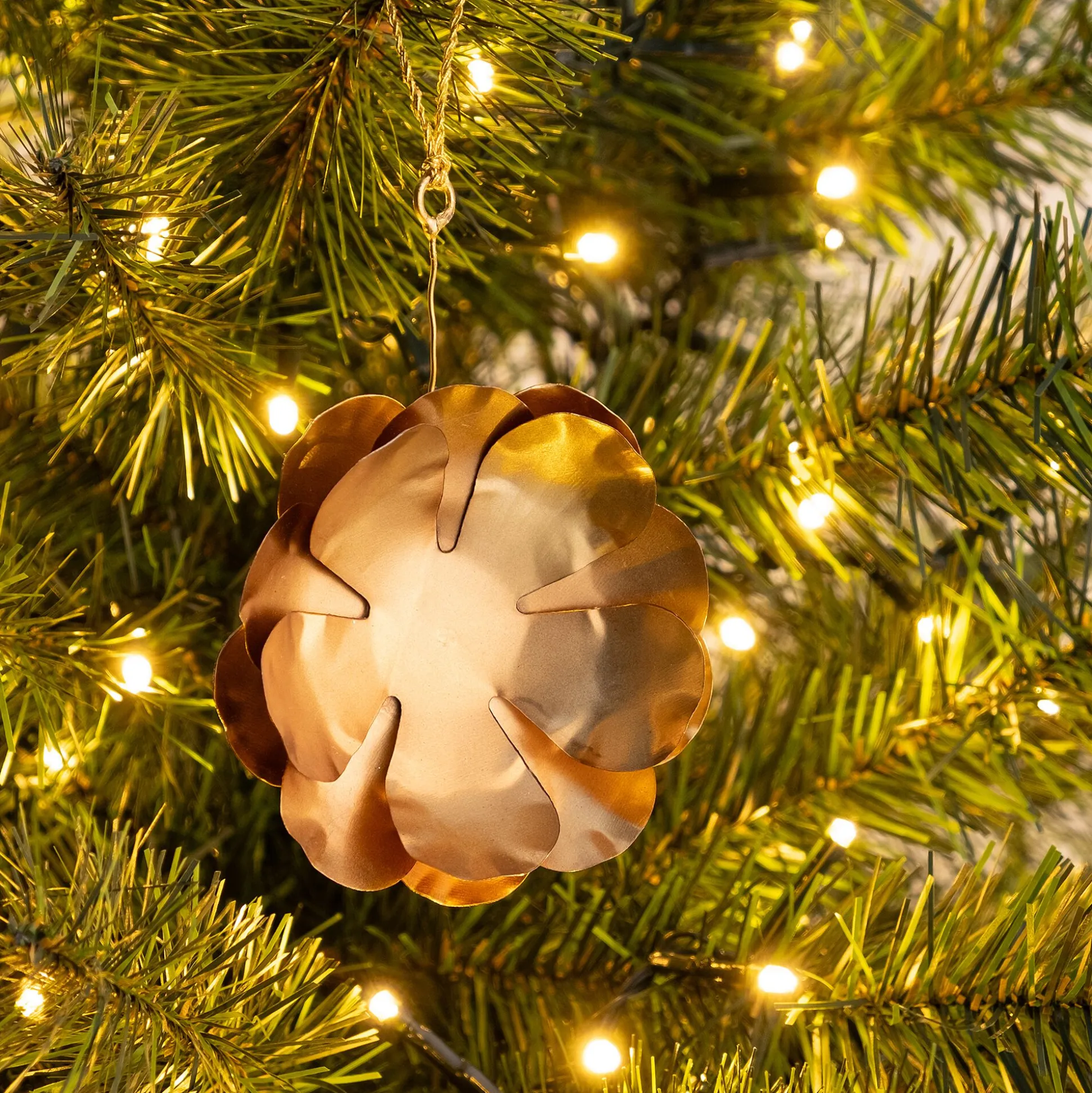 Suspension de Noël en fer - doré