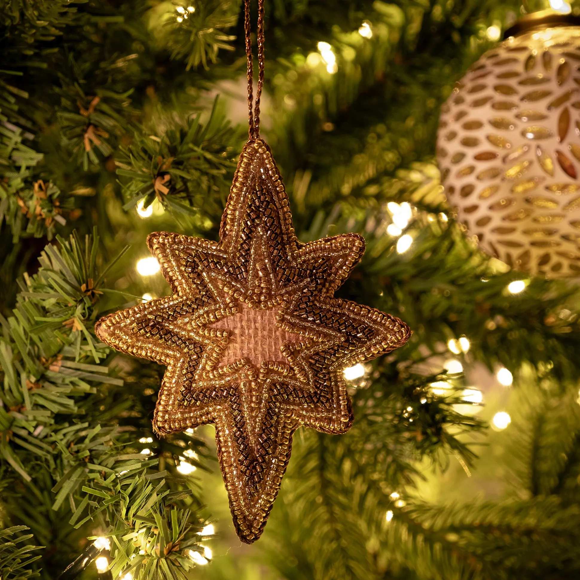 Suspension de Noël étoile en perles H11,5cm - doré