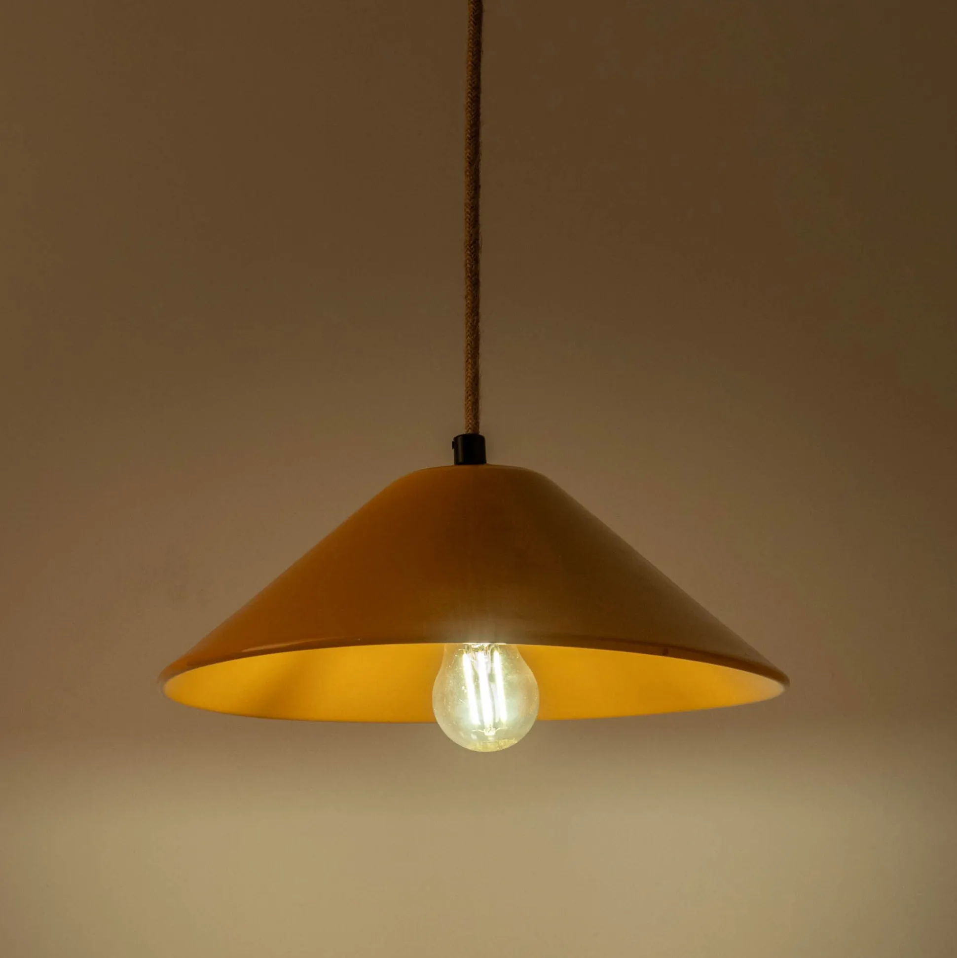 Suspension électrifiée en porcelaine D27,5cm - jaune
