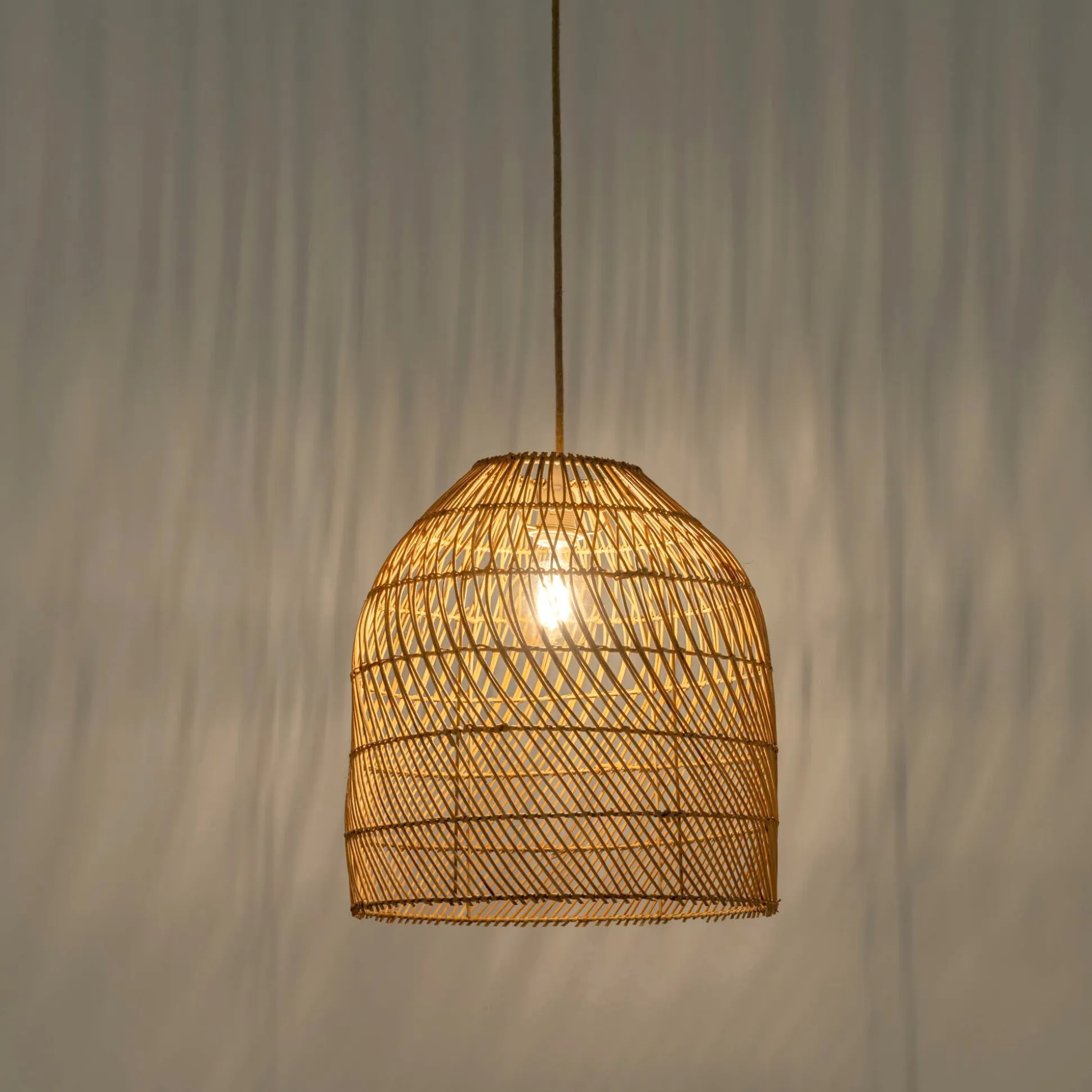 Suspension naturelle non électrifiée en rotin D43cm - naturel