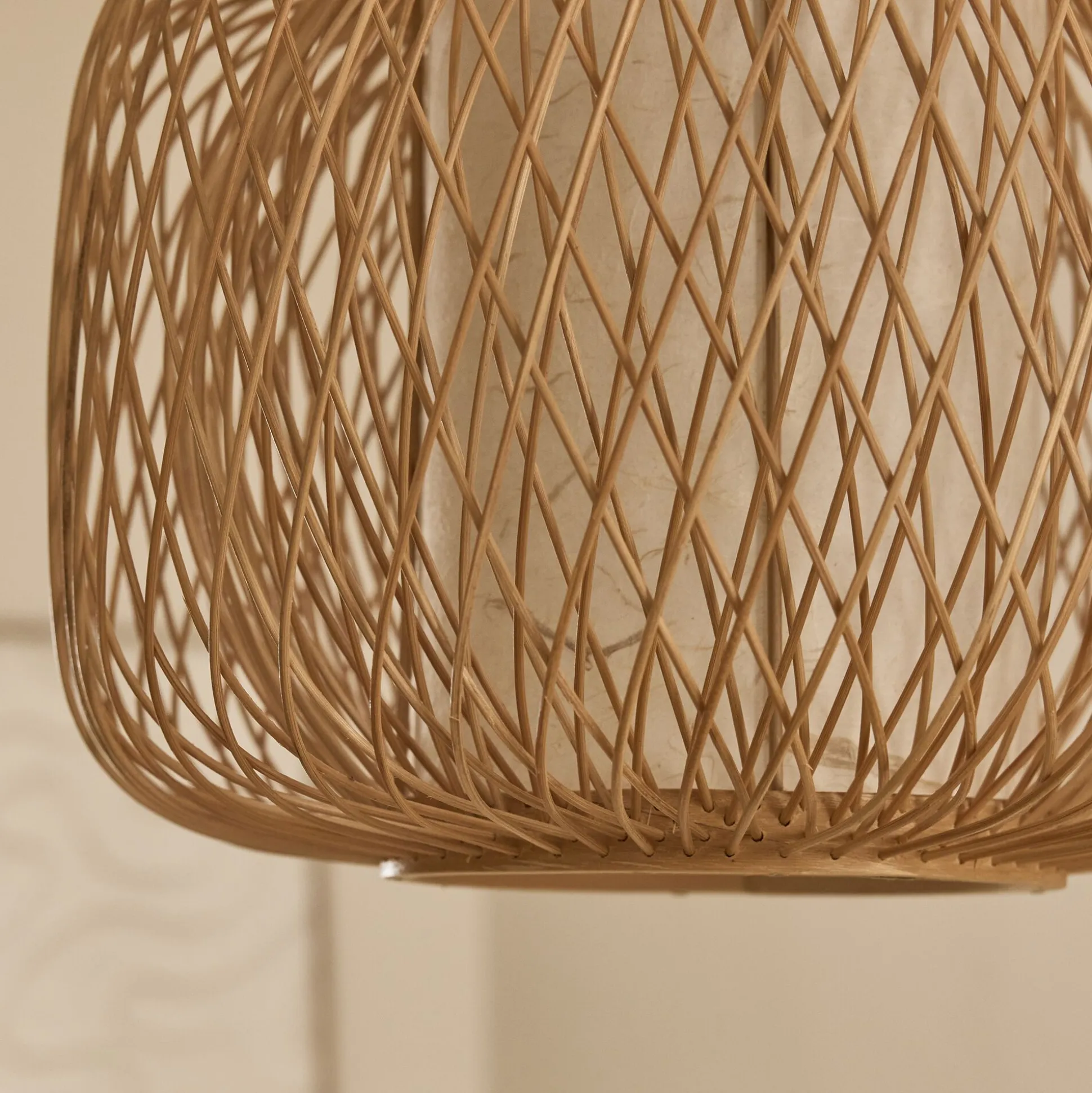 Suspension non électrifiée en bambou et papier D29cm - naturel
