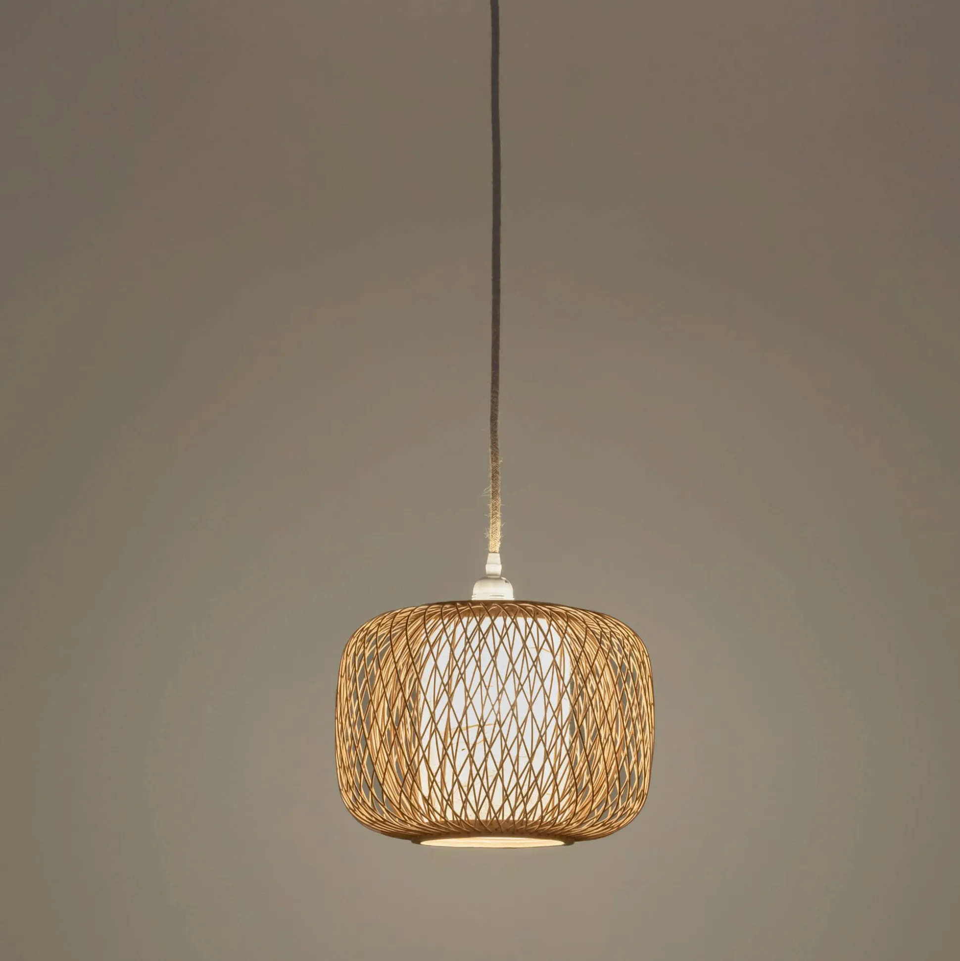 Suspension non électrifiée en bambou et papier D29cm - naturel