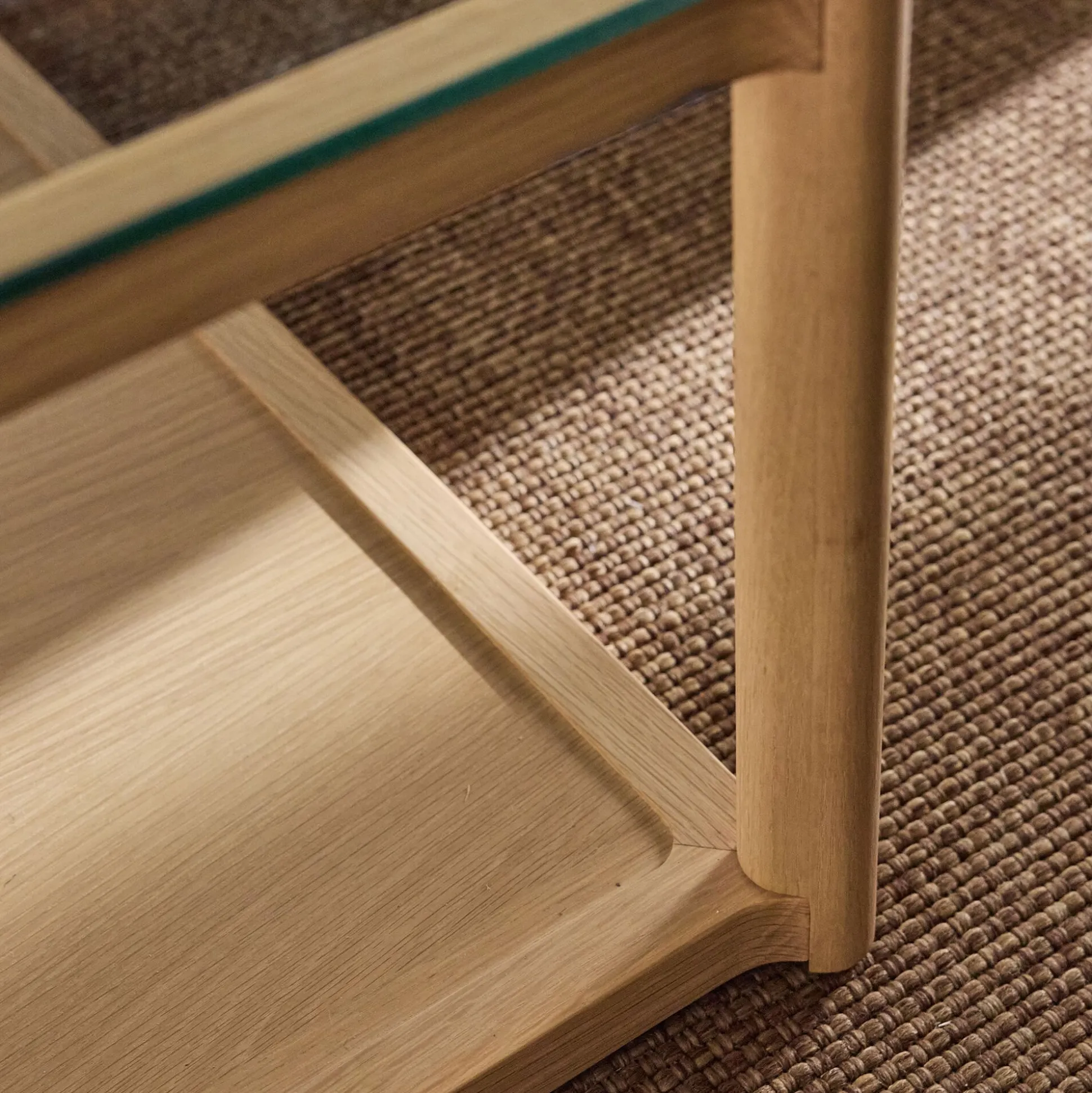 Table basse en chêne et verre L92x92cm - bois clair