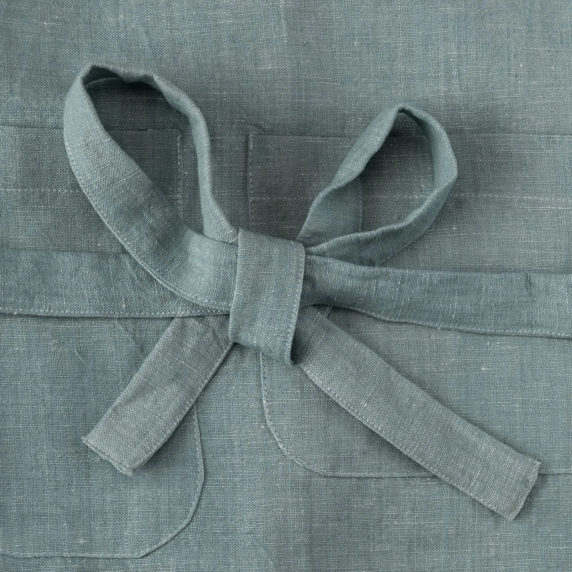 Tablier effet froissé en lin et coton - bleu calaluna