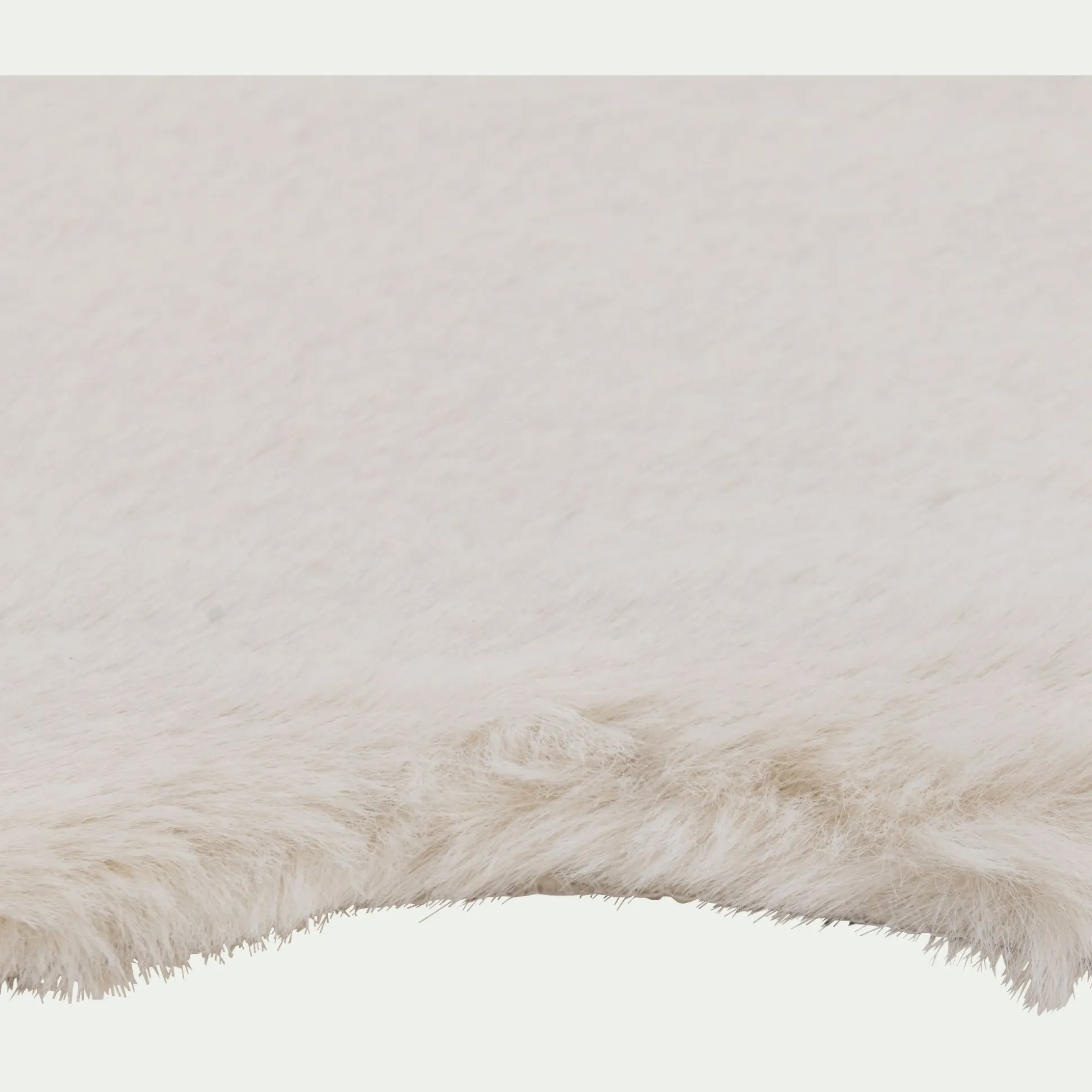 Tapis imitation fourrure - beige 60x90cm