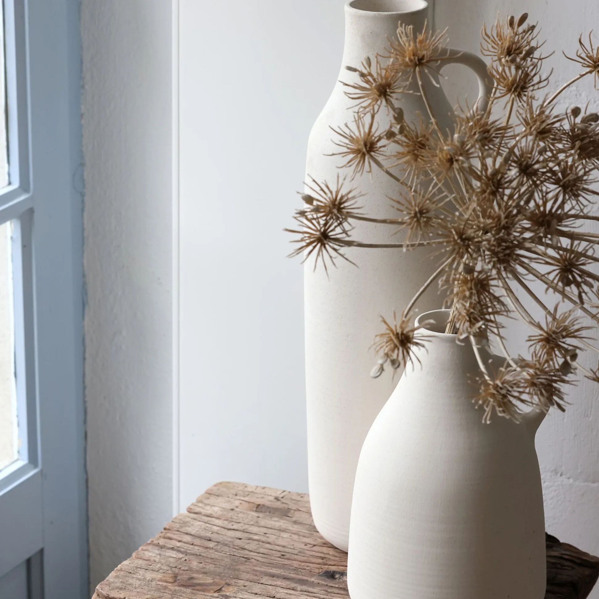 Vase pichet en faïence H51cm - blanc